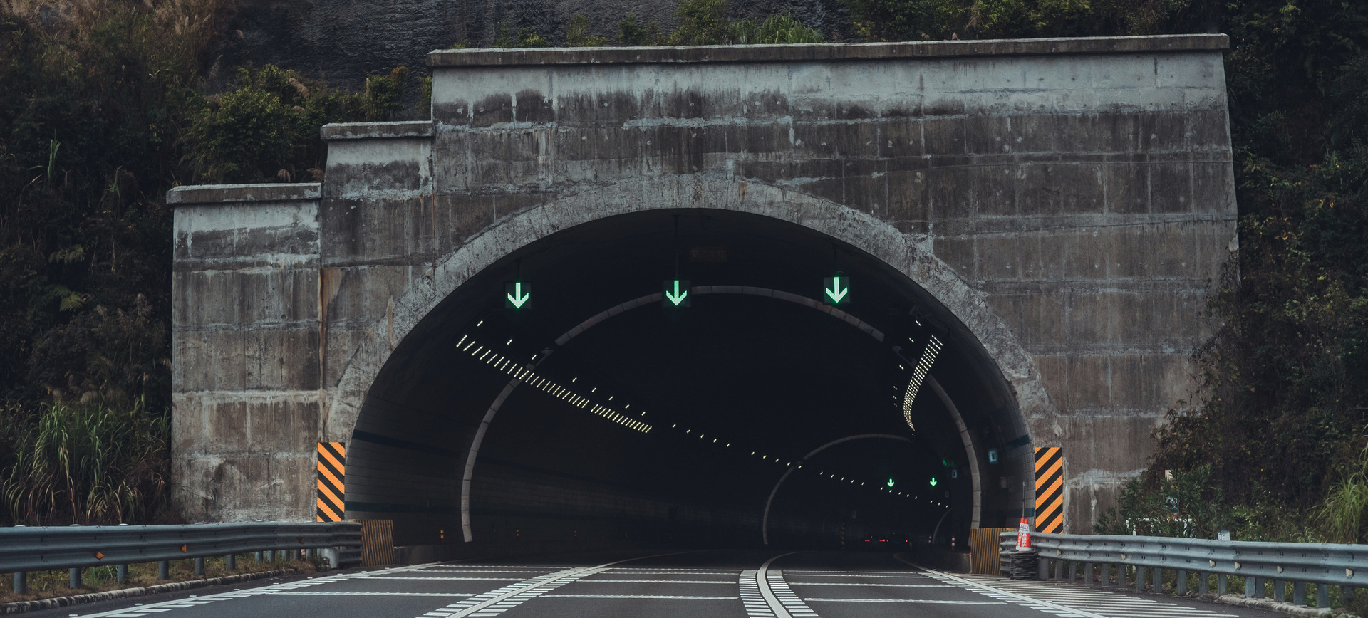 公路隧道智能巡檢解決方案